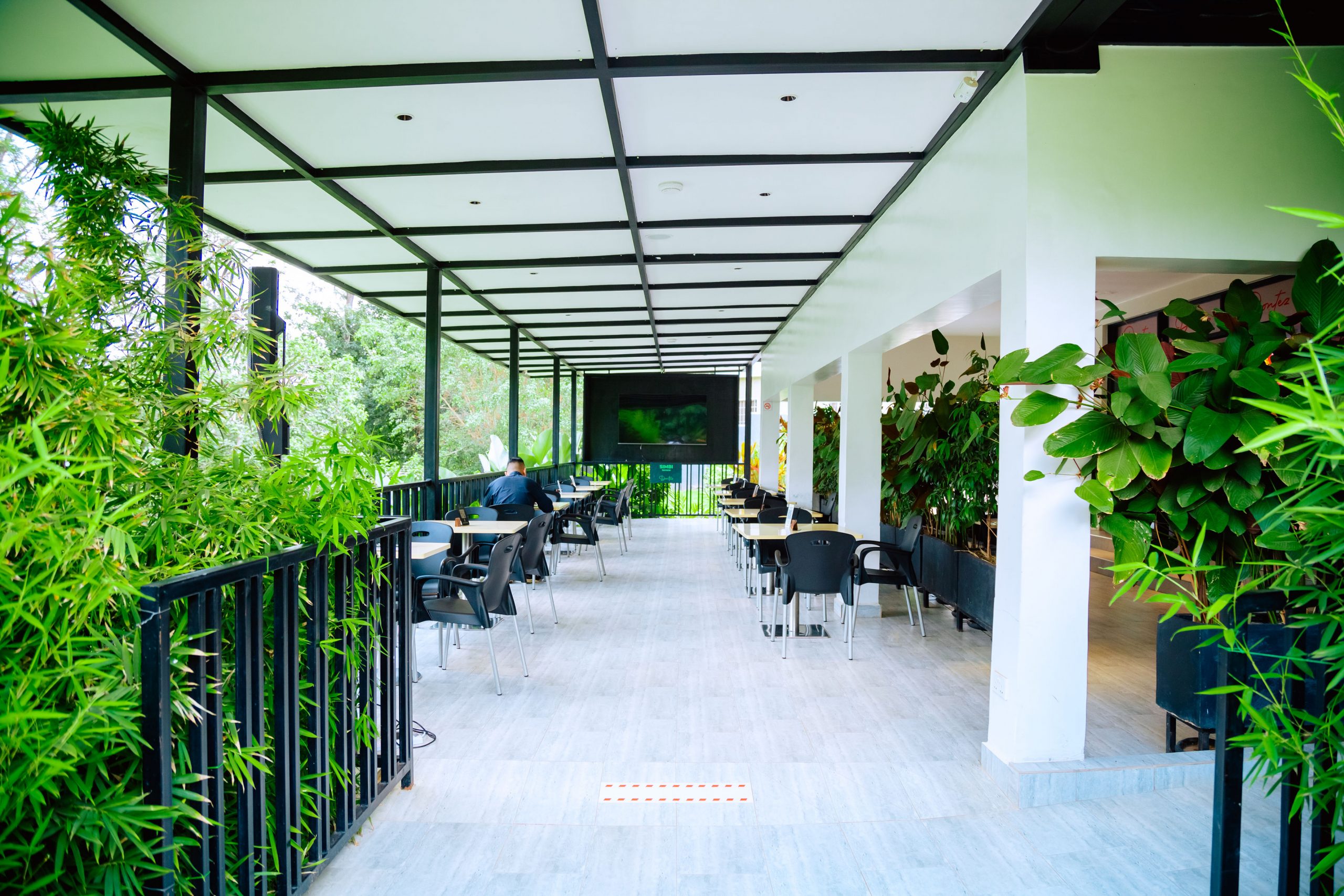 Dontez Restaurant detail 3