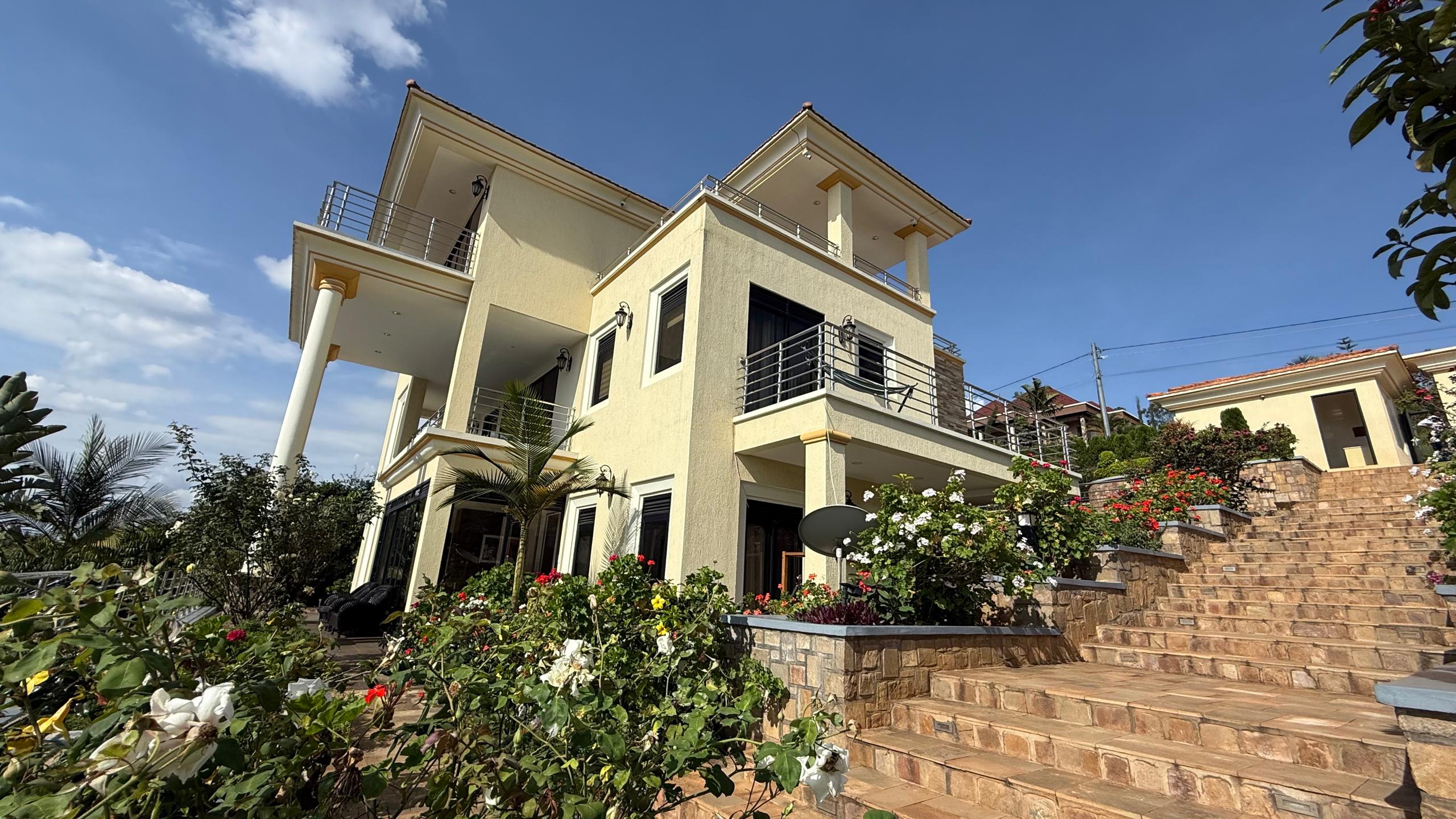 Franco House detail 5