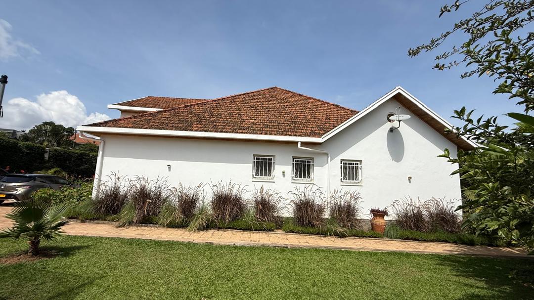 Kwesi House detail 2